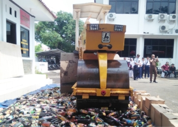 Ribuan Barbuk Narkoba dan Miras Dimusnahkan