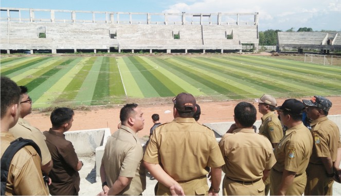 Kaji Sejumlah Proyek Mangkrak