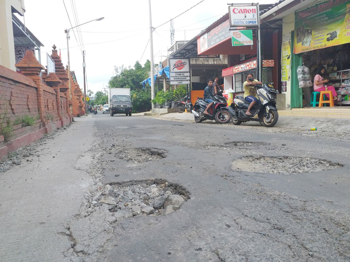 Sabar, Perbaikan Jalan Nunggu Maret