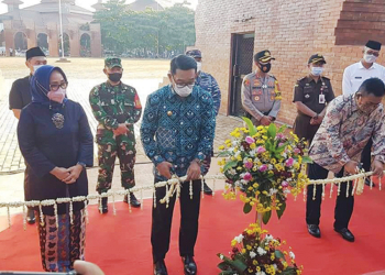 Alun-alun Kejaksan Cirebon Istimewa, Ini yang Gubernur Jabar Titipkan