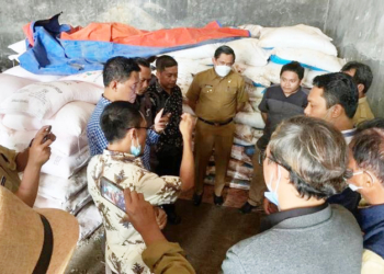 Tindaklanjuti Keluhan Petani, Komisi II DPRD Majalengka Sidak Pupuk