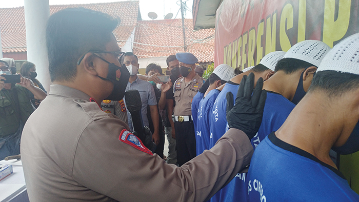 Disabet Sajam, Korban Tawuran di Kota Cirebon Bisa Dijadikan Tersangka