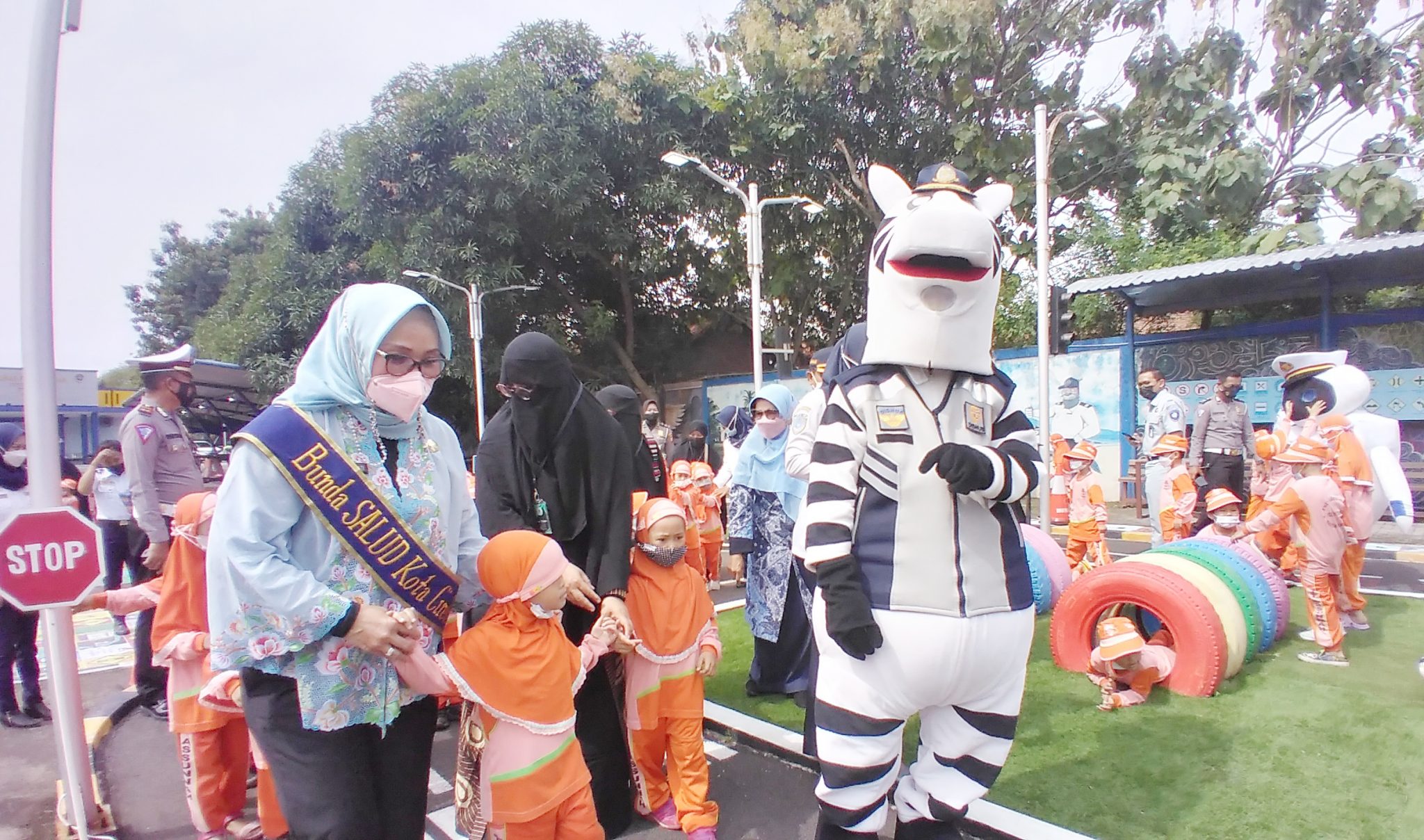 Jadi Bunda “Salud”, Wakil Wali Kota Cirebon Edukasi Anak Tertib Lalu Lintas
