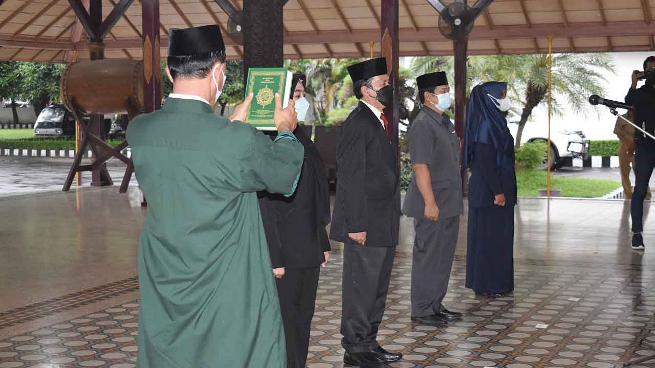 Bupati Cirebon Lantik Kadisdukcapil Beserta Ratusan Pejabat Fungsional