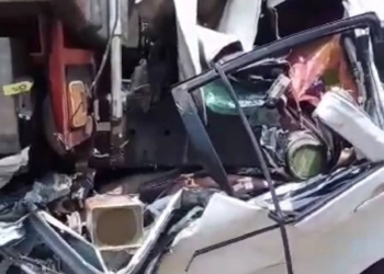 Kecelakaan di Cirebon, Avanza Tabrak Truk Tangki dari Belakang, 3 Tewas.