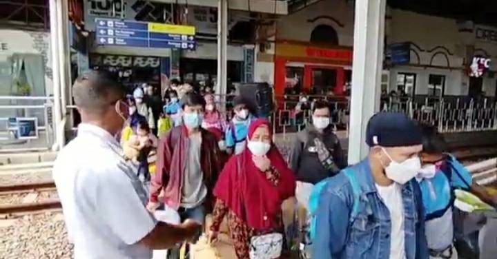 Peningkatan Penumpang KA Diprediksi Terjadi Hingga Senin