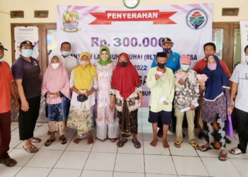 Pemdes Pegagan Lor Bagikan BLT DD