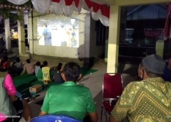 Warga Cirebon Ramai-Ramai Gelar Nobar Laga Final Piala AFF U-16, Saksikan Ridzjar Nurviat Pemain Timnas Asal Desa Kertawinangun