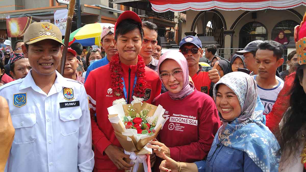 Masyarakat-Kertawinangun-Sambut-Rizdjar-Nurviat-Subagja