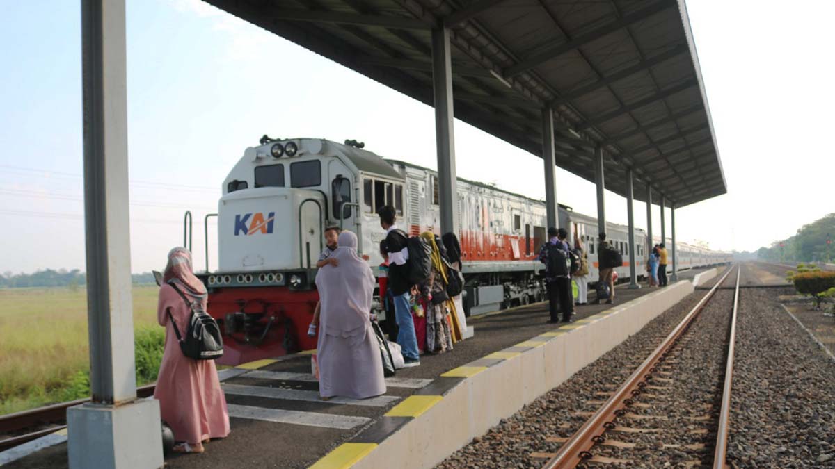 Penumpang-KAI-Wajib-sudah-Vaksin-Booster