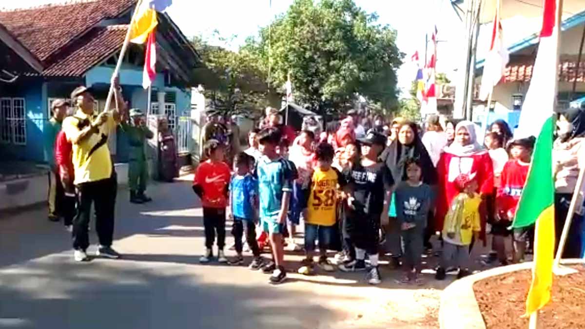 Ratusan-Siswa-di-Kedawung-Meriah-Peringatan-Hari-Kemerdekaan