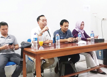 Manager-Pertamina-Patra-Niaga-Regional-Jawa-Bagian-Barat-area-Cirebon-Rainhad-Gultom