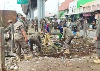 Penertiban Banguan Liar Flyover Gebang Cirebon Berlanjut