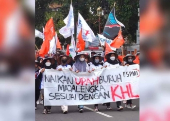 Buruh Majalengka Tuntut Kenaikan Upah 108 Persen