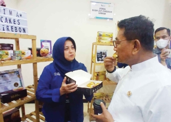 Dorong UMKM Kota Cirebon Naik Kelas, Moeldoko Jabarkan Pentingnya Kenali Pelanggan Pasar Digital