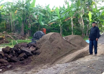 Pemdes Kertawangun Bangun Musala