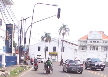 Lampu Merah di BAT dan Taman Pedati Gede Mati, Maaf Dishub Kota Cirebon Tak Bisa Perbaiki