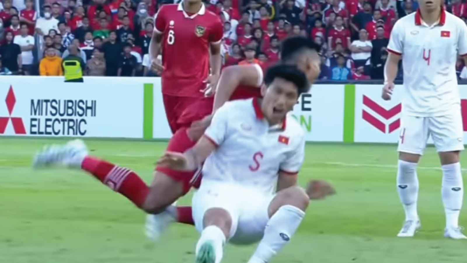 Semifinal Piala AFF Semakin Panas, Shin tae Yong Sindir Wasit, Unggah Tekel Keras Pemain Vietnam yang Tak Disemprit