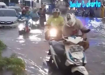 Kadis PUTR Kota Cirebon Diperiksa BPK, Bungkam Saat Ditanya Banjir