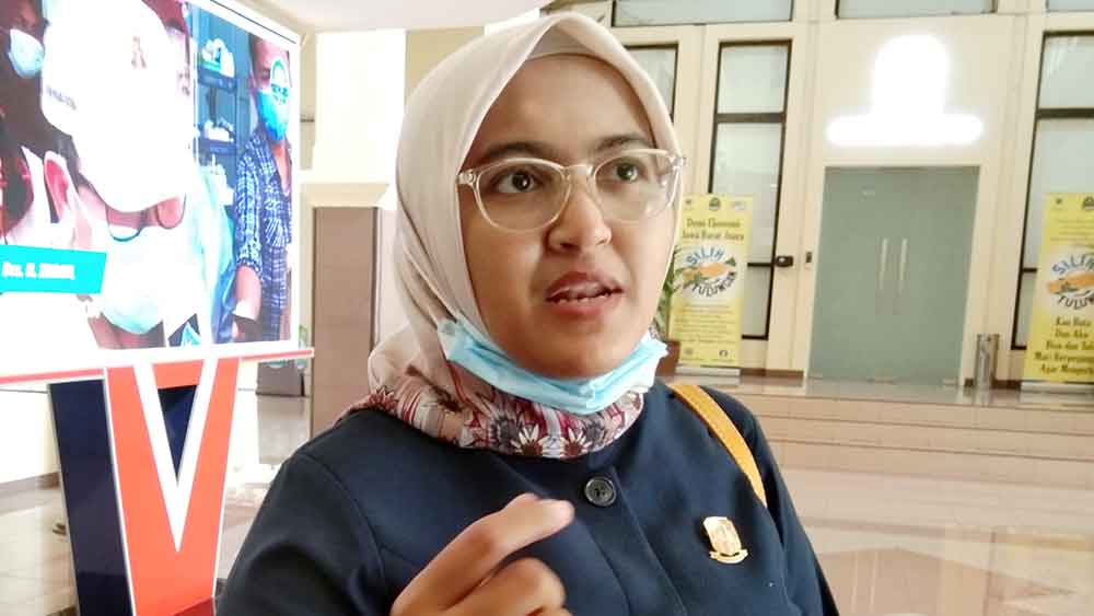 Sepakat dengan Selly, Siska Tegaskan Penanganan Kasus Pemotongan Bansos di Mundu Stagnan, DPRD Kabupaten Cirebon Tak akan Tinggal Diam