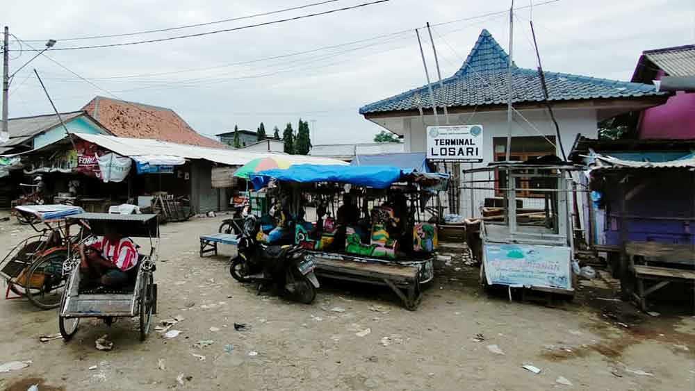 2 Tahun Tak Bayar Sewa, Terminal Losari Cirebon Diminta Segera “Angkat Kaki”, Kuwu Ghafar: Terserah Mau Kemana!