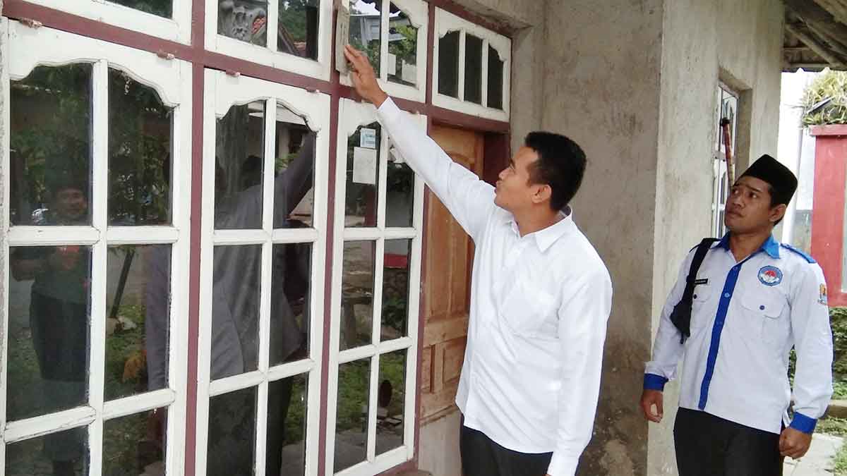 Terduga Teroris Ditangkap di Desa Kubang Cirebon