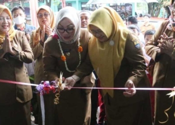 Wakil Wali Kota Cirebon Eti Herawati, Bank Sampah Sekolah Edukasi Jaga Lingkungan Sejak Dini