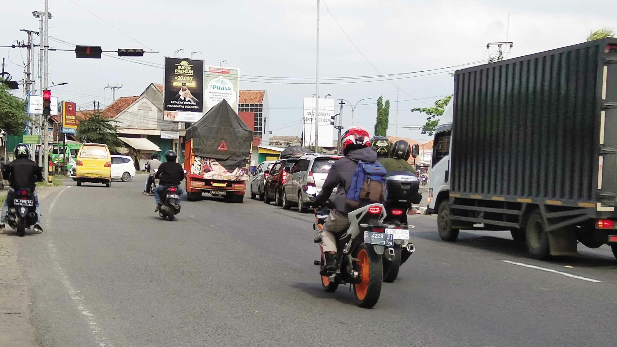 Puncak Arus Mudik Diprediksi H-3 dan H-2 Lebaran, Arus Kendaraan di Cirebon Mulai Meningkat, 1661 Personel Gabungan Dikerahkan