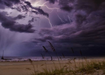 Cilacap Diselimuti Mendung dan Angin Kencang Lagi