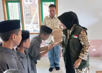 Pemkab Cirebon Sebar 35 Ribu Rantang ASN, Bubos Peduli Santri dan Masyarakat