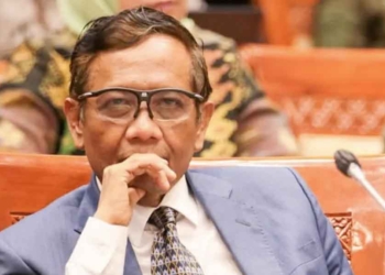 Periksa Dokumen Proyek BTS 4G BAKTI, Mahfud MD Buka Pintu Lebar-lebar untuk BPKP