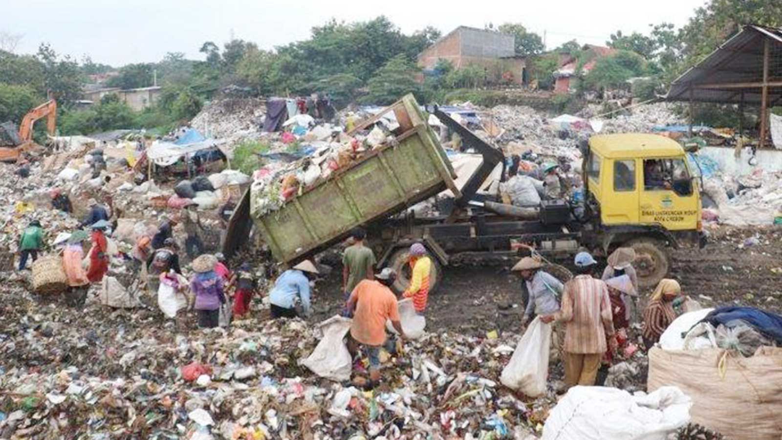 Truk Sampah DLH Kota Cirebon Memprihatinkan