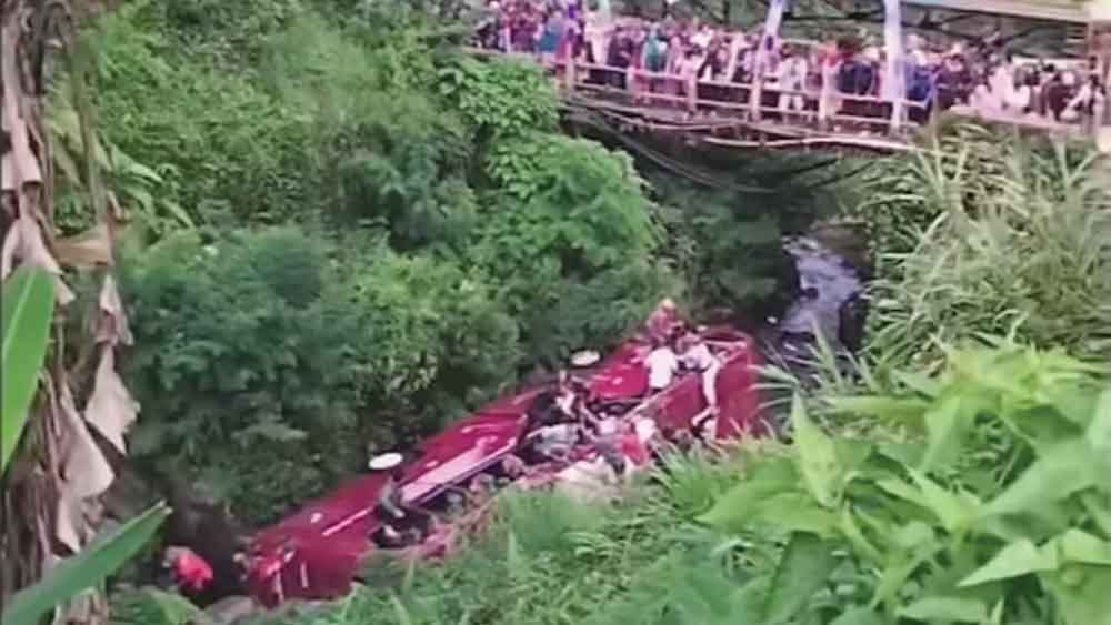 Kecelakaan Maut di Guci Tegal, Sopir Sudah Tarik Tuas Rem, Bus Meluncur Berputar Bebas