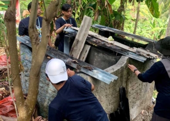 KKN Mahasiswa IAIN Cirebon Kelompok 116 Bersih-bersih Sampah di Desa Paniis