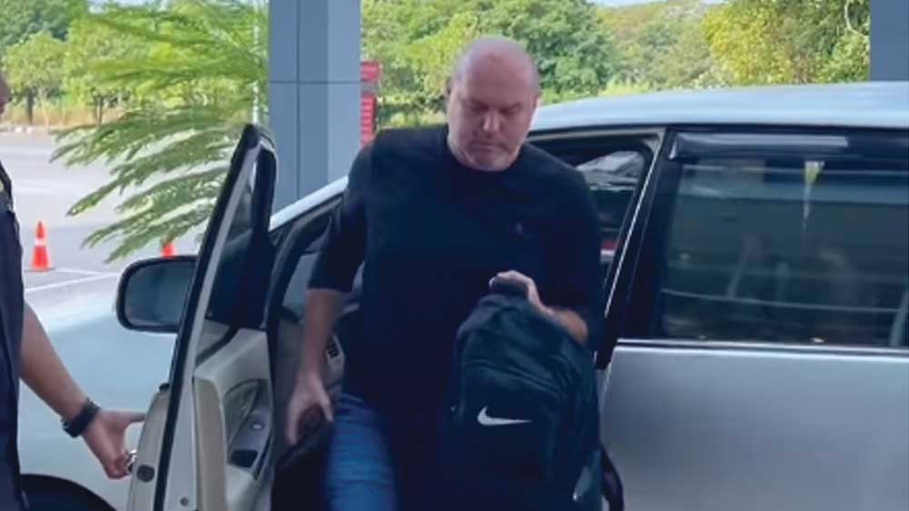 Bojan Hodak Tak Muncul Bersama Levy Madinda saat Sesi Latihan Persib Jelang Kontra Bali United