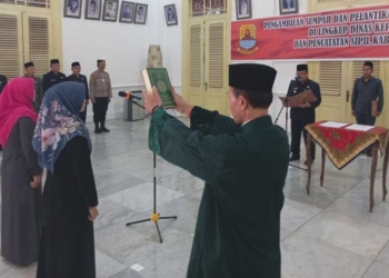 Bupati Imron Lantik Dua Pejabat Disdukcapil Kabupaten Cirebon