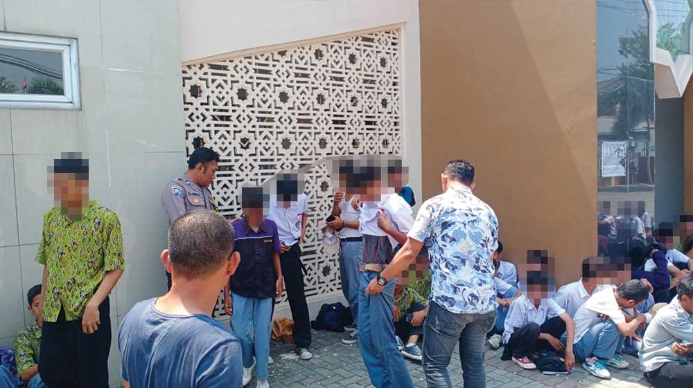 Cegah Tawuran Pelajar, Puluhan Siswa Gabungan 5 SMK di Kabupaten Cirebon Digiring ke Polsek Arjawinangun