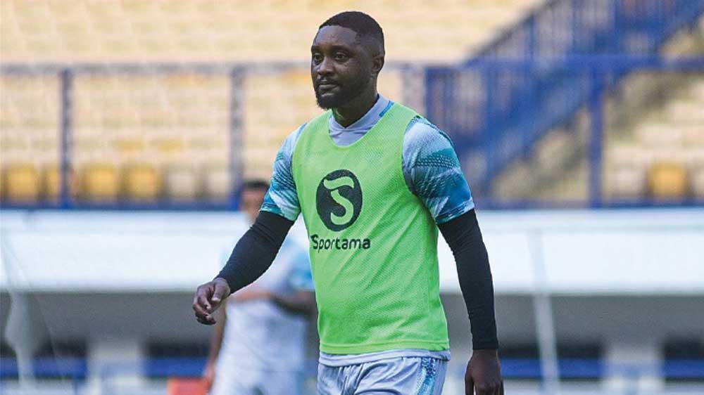 Levy Madinda Tiba di Bandung, Langsung Jalani Latihan untuk Debut Kontra Bali United