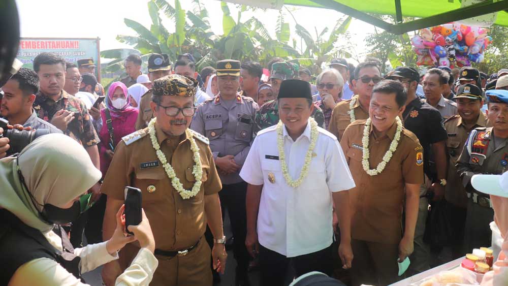 Pertanian Dinilai Tak Lagi Menjanjikan, Bupati Imron Tetap Berharap Ada Regenerasi Petani