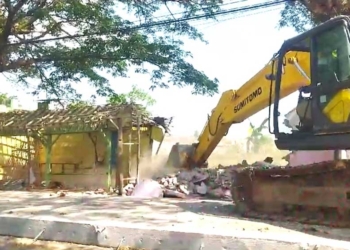 BBWS Cimancis Bongkar 20 Bangunan Liar di Leuweunggajah Cirebon