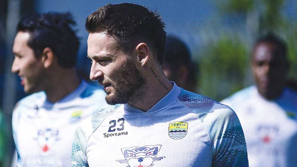 Marc Klok Janji Bawa Persib Menang di Laga Derby Jabar Lawan Persikabo