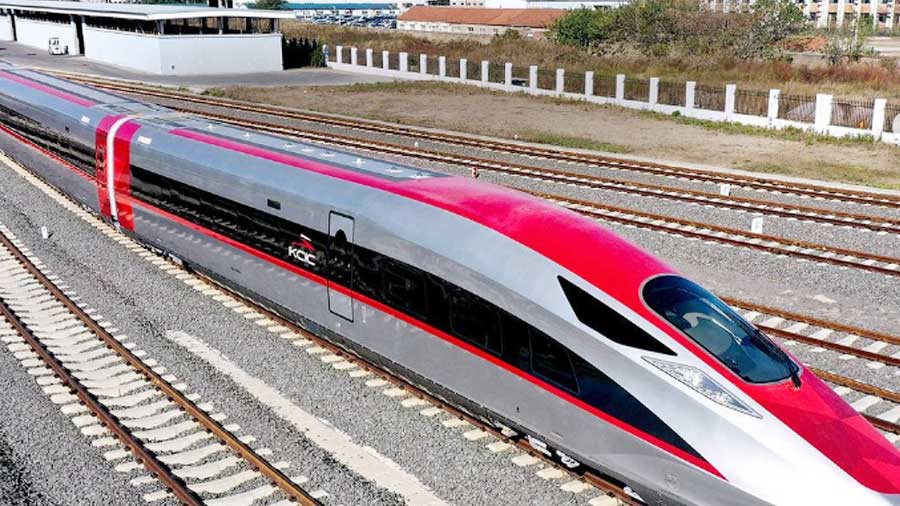 Diresmikan 1 Oktober, Kereta Cepat Jakarta Bandung Bakal Beroperasi