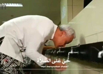 Muncul di Tayangan Azan, Ganjar Pranowo Dituding Mainkan Politik Identitas 