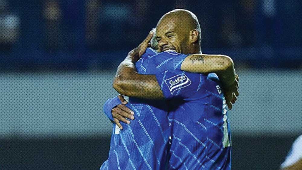 Persib Pesta Gol ke Gawang PSS Sleman