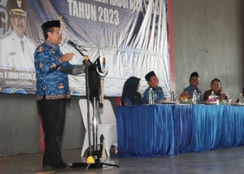 Bupati Imron Berikan SK Kenaikan Gaji Berkala Kepada 1.901 Guru PPPK di Kabupaten Cirebon