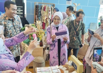 Dekranasda Bawa Produk IKM Kabupaten Cirebon Mendunia
