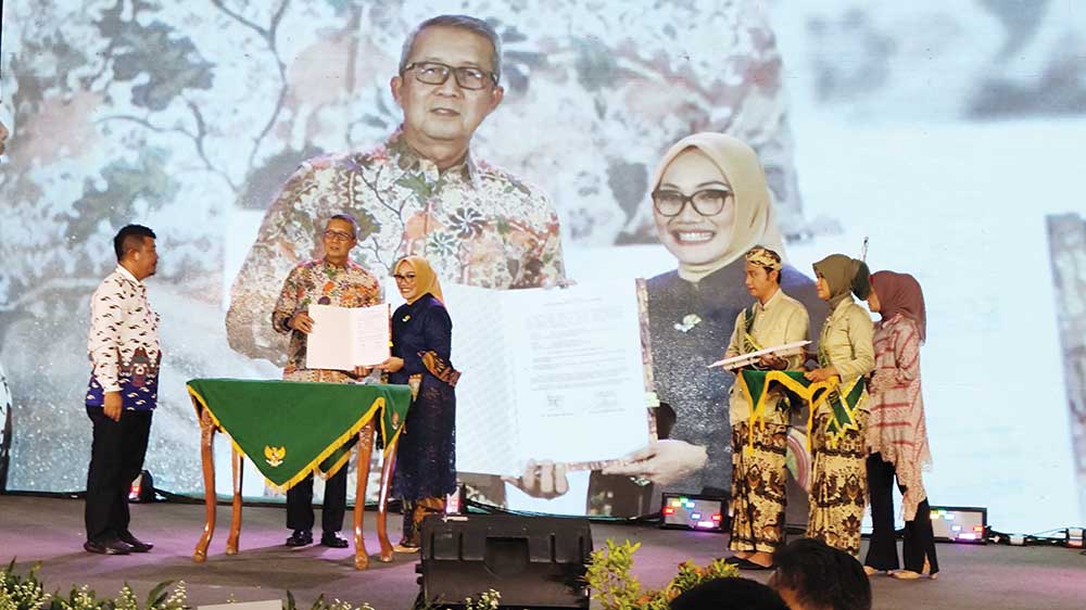 Eti Herawati Akui Masih Banyak yang Belum Terselesaikan di Kota Cirebon