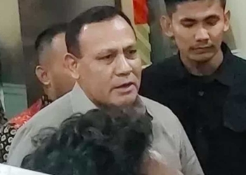 Firli Bahuri Bungkam Usai Keluar dari Ruangan Bareskrim