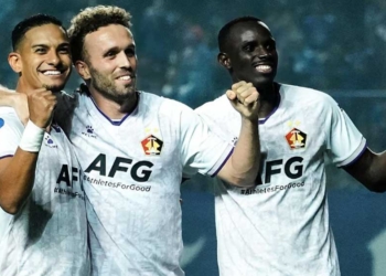 Posisi Persib Bandung Makin Kritis Usai Ditekuk Persik di Stadion GBLA