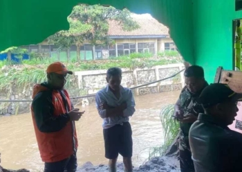 Bandung Raya Diterjang Hujan dan Angin Kencang Hingga Banjir Bandang di Hari Natal
